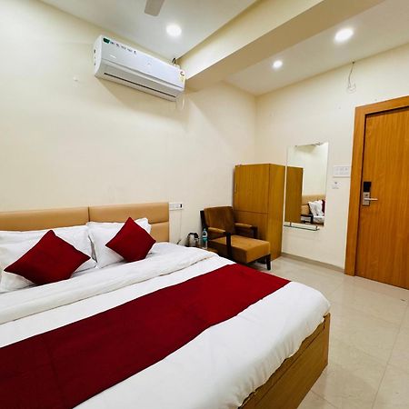 Hotel Shivlok ウッジャイン エクステリア 写真