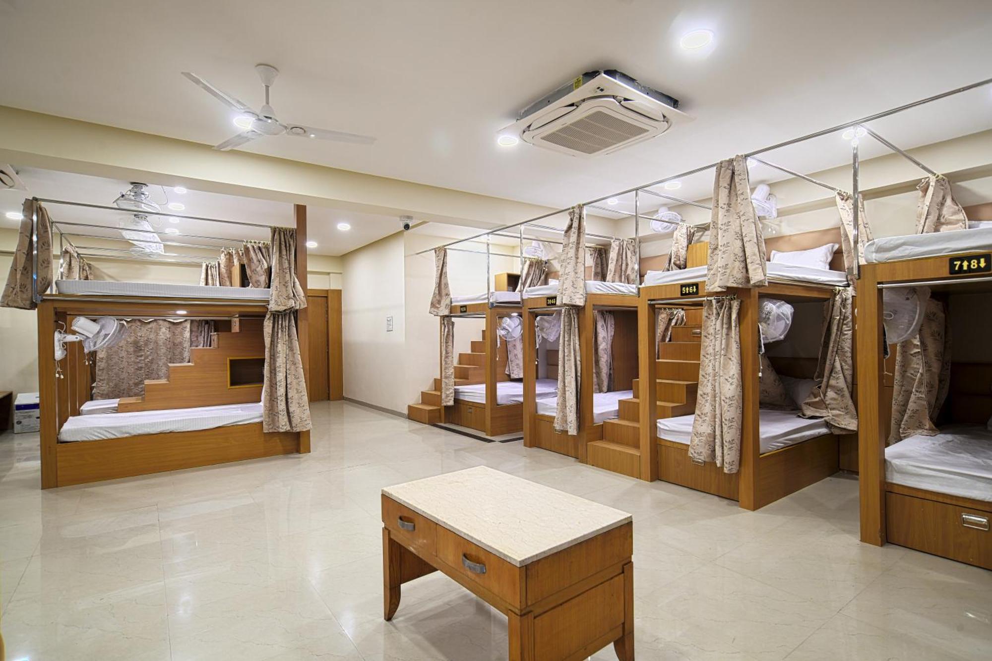 Hotel Shivlok ウッジャイン エクステリア 写真