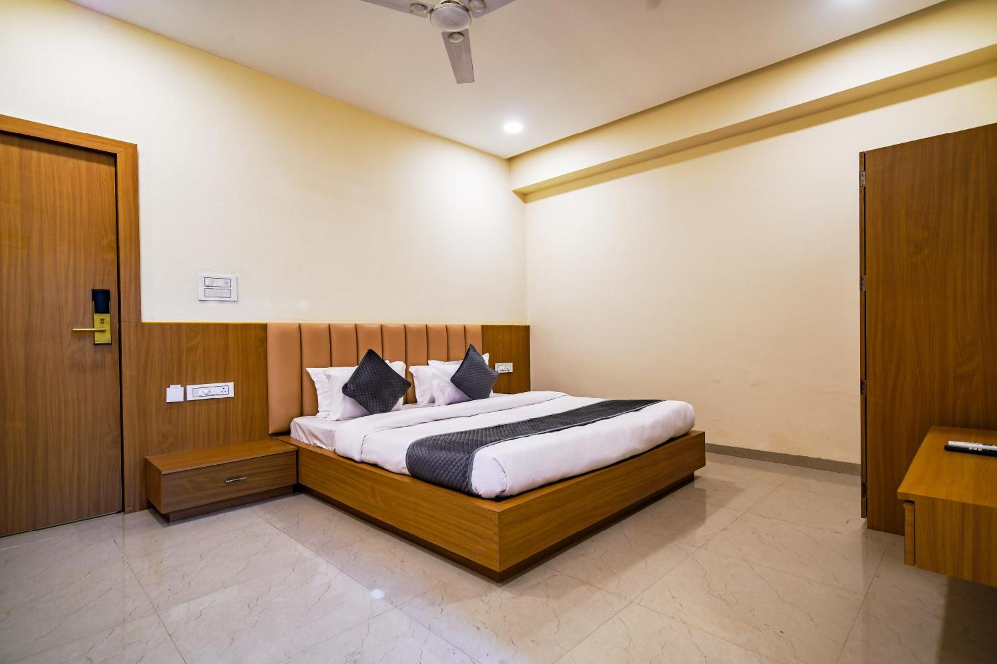 Hotel Shivlok ウッジャイン 部屋 写真