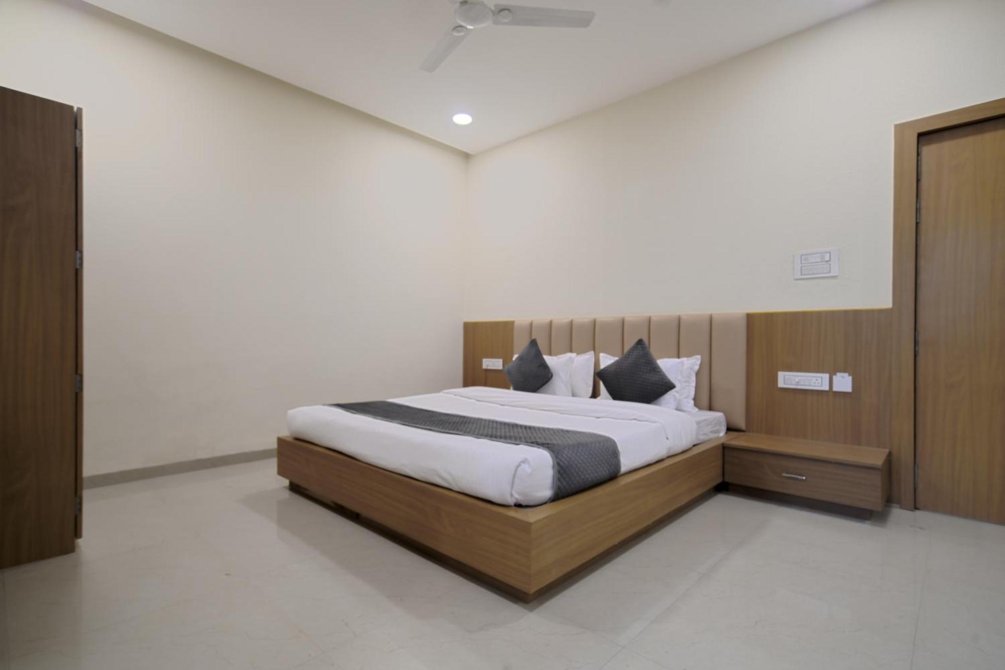 Hotel Shivlok ウッジャイン 部屋 写真