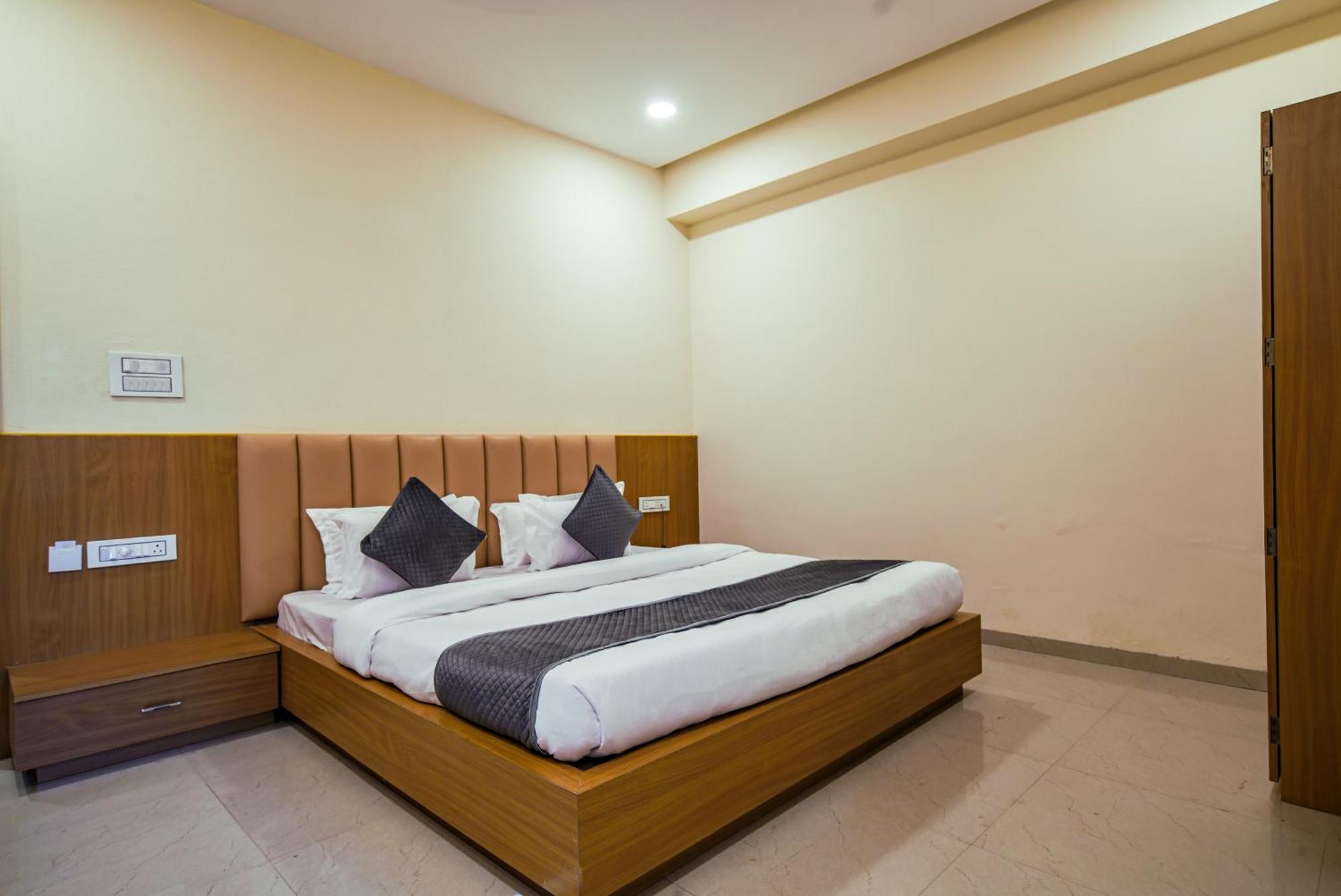 Hotel Shivlok ウッジャイン 部屋 写真