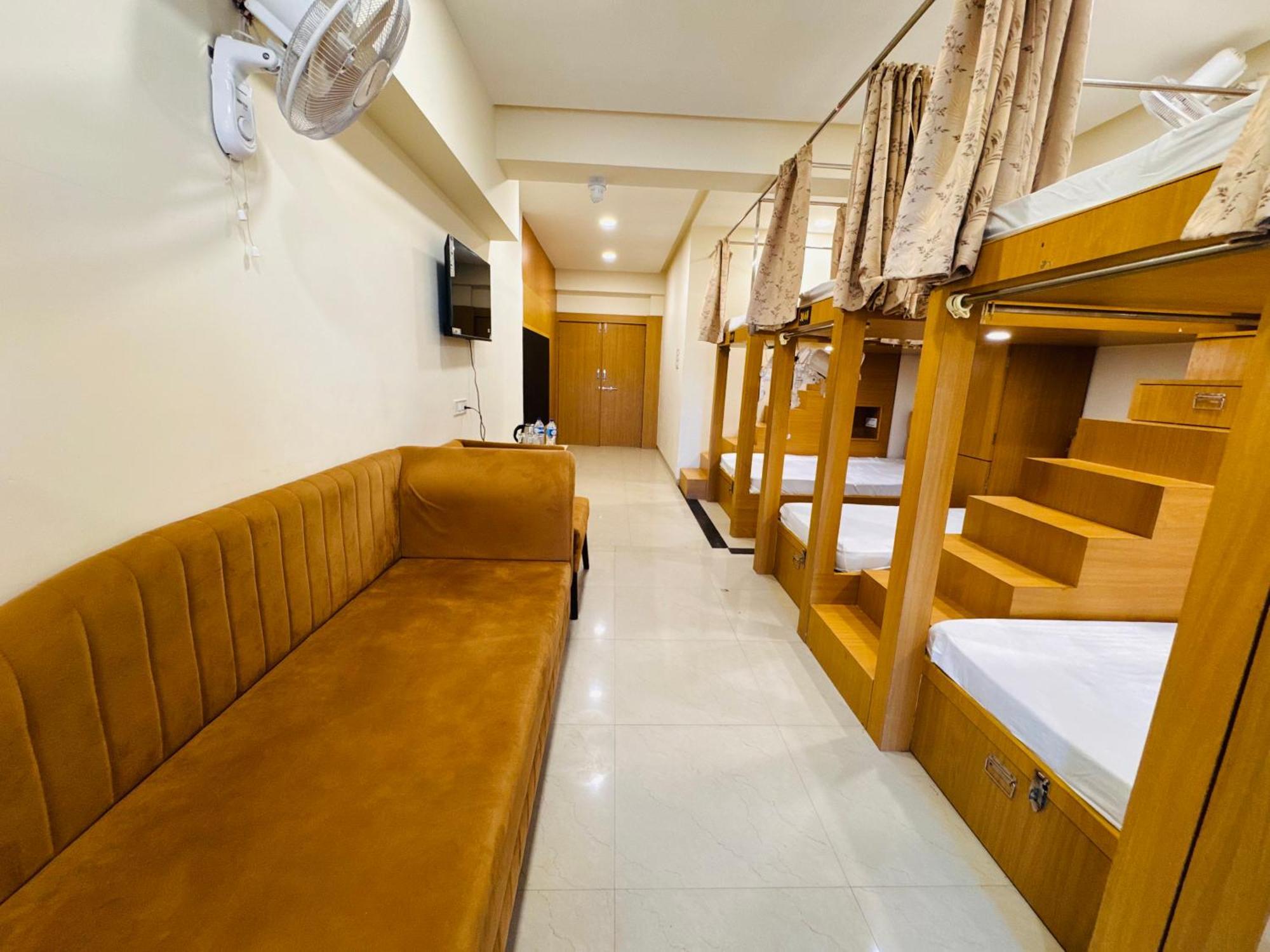 Hotel Shivlok ウッジャイン エクステリア 写真